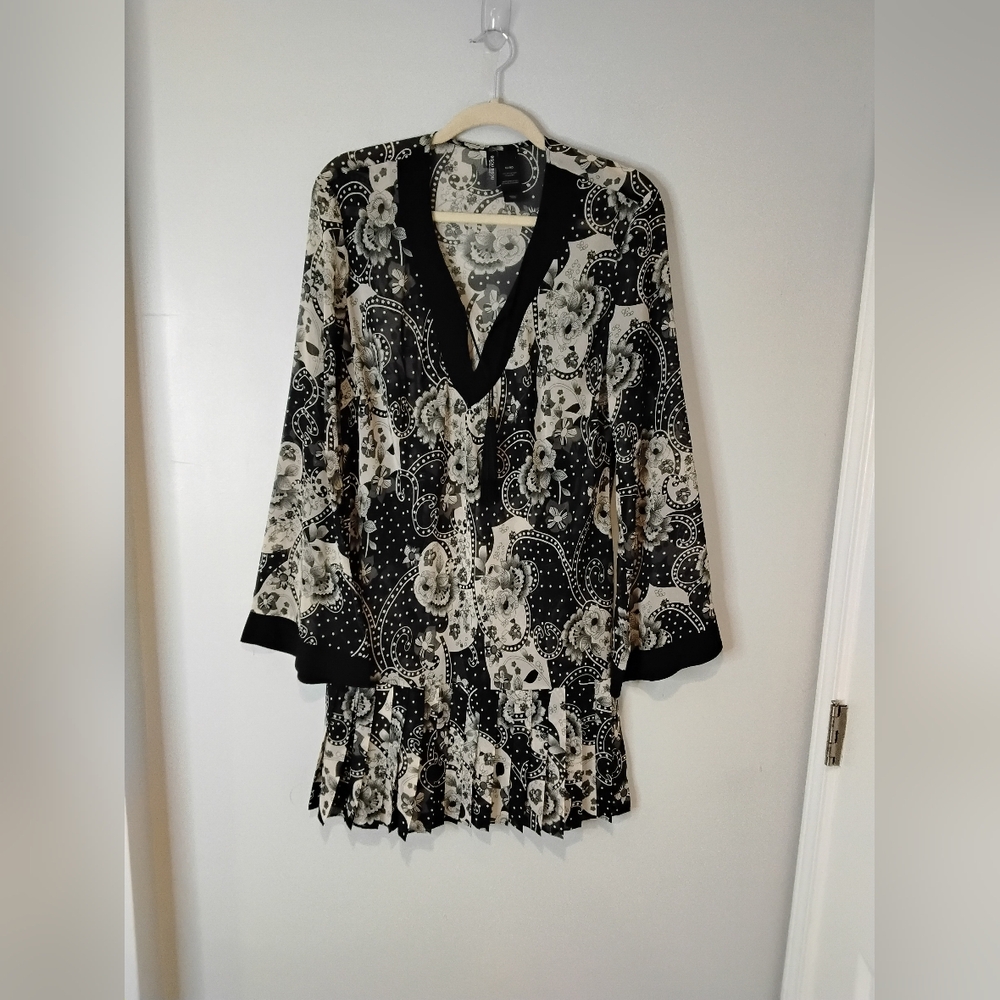 Black and White Patterned Kimono
